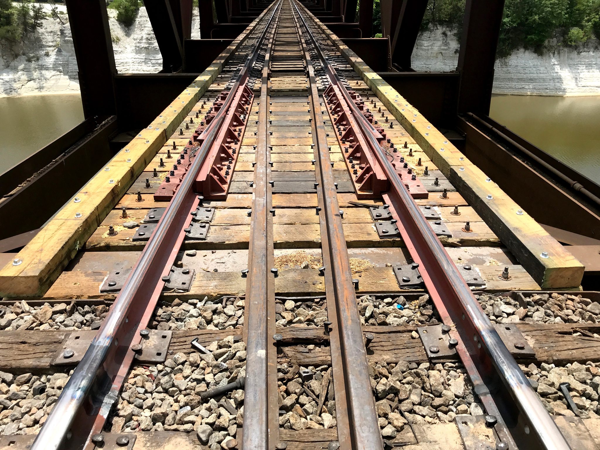 Sliding Rail Expansion Joints CMI Promex